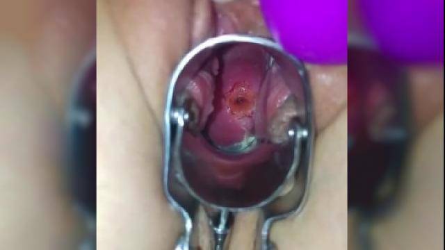 Visite guidée à l'intérieur de son vagin